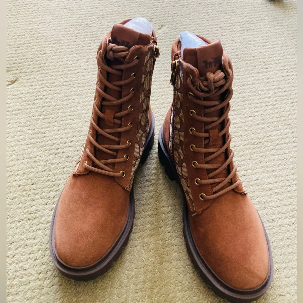NWT COACH KHAKI SIGNATURE JACQUARD CITYSOLE BOOT